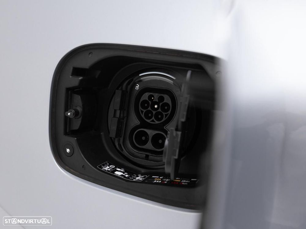 Mercedes-Benz EQC 400 4Matic AMG Line - 14