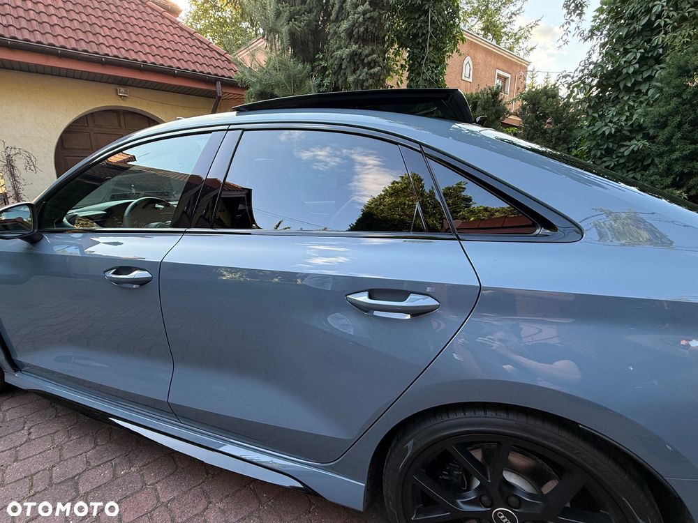 Audi RS3 Limousine - 21