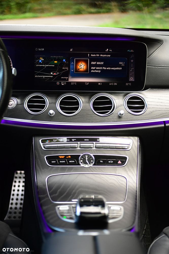 Mercedes-Benz Klasa E 220 d 4-Matic AMG - 23