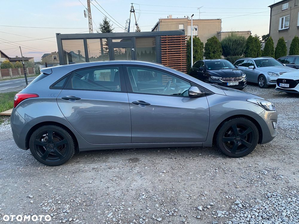 Hyundai i30 1.4 Premium - 12