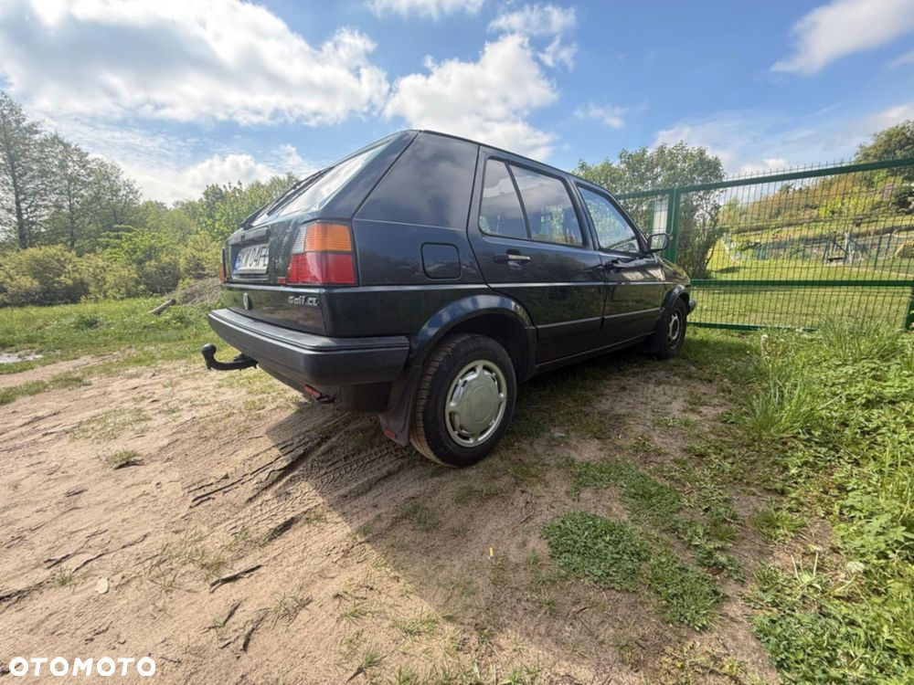 Volkswagen Golf 1.6 CL - 6