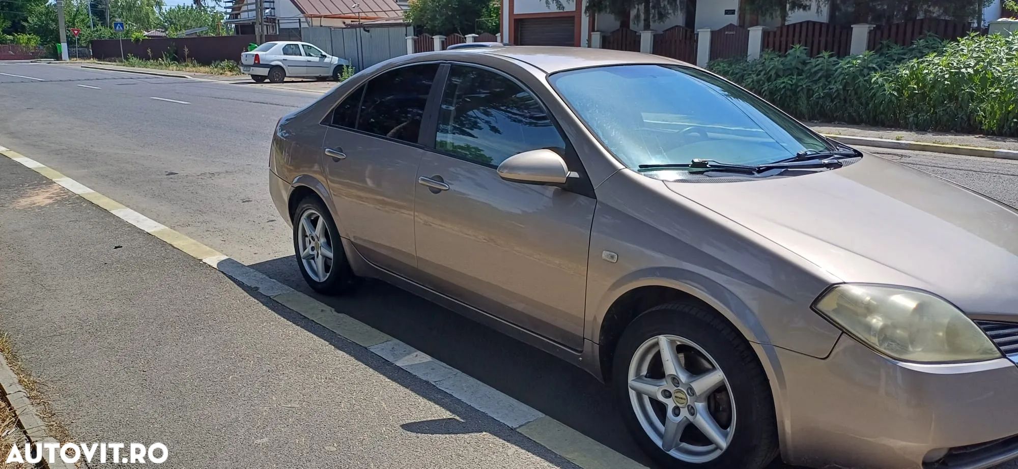 Nissan Primera 1.8 Visia - 1