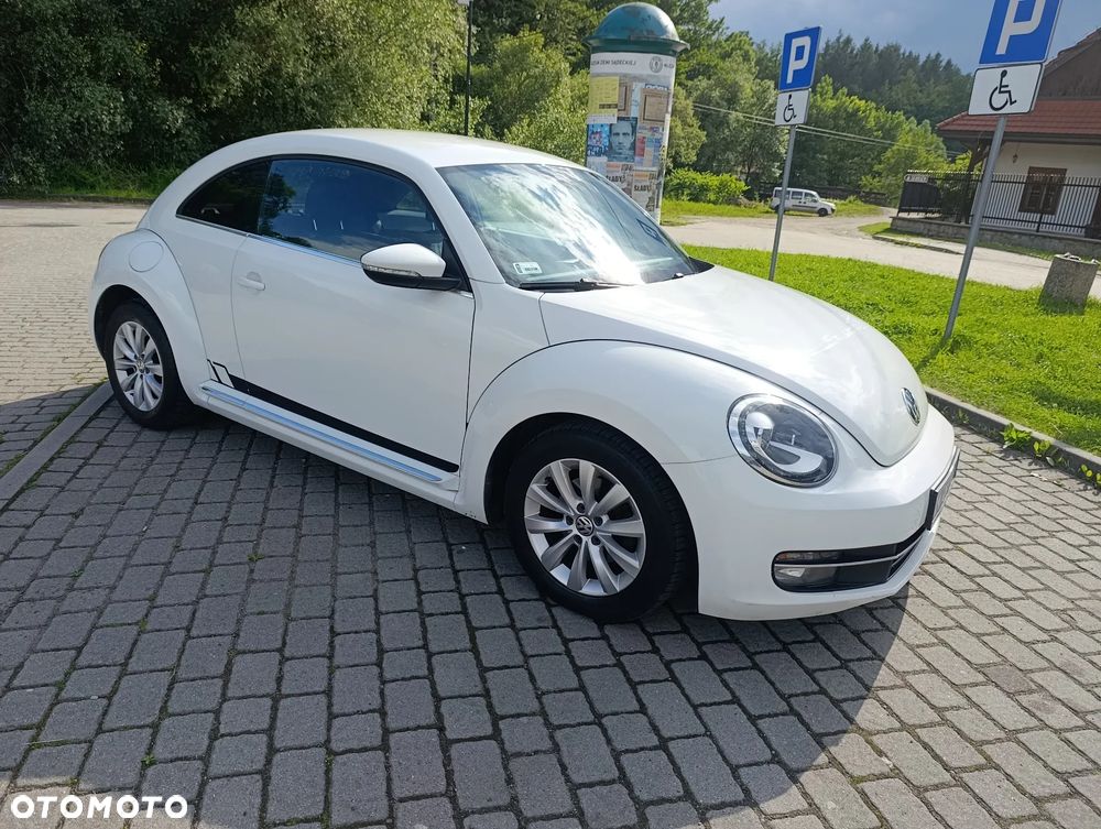 Volkswagen Beetle 1.6 TDI DPF DSG Blue Motion Technologie Exclusive Design - 6