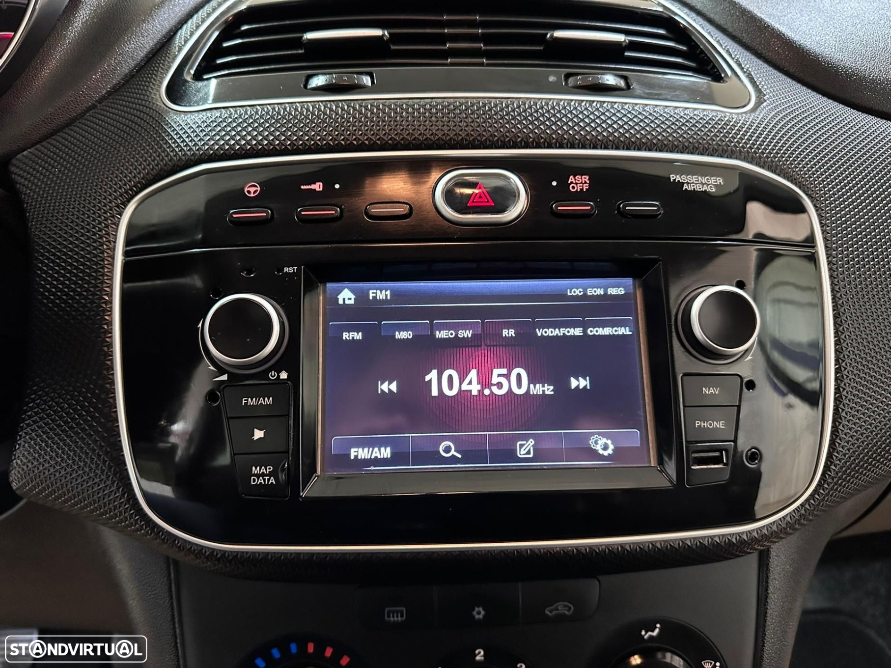 Fiat Punto 1.2 Lounge S&S - 21