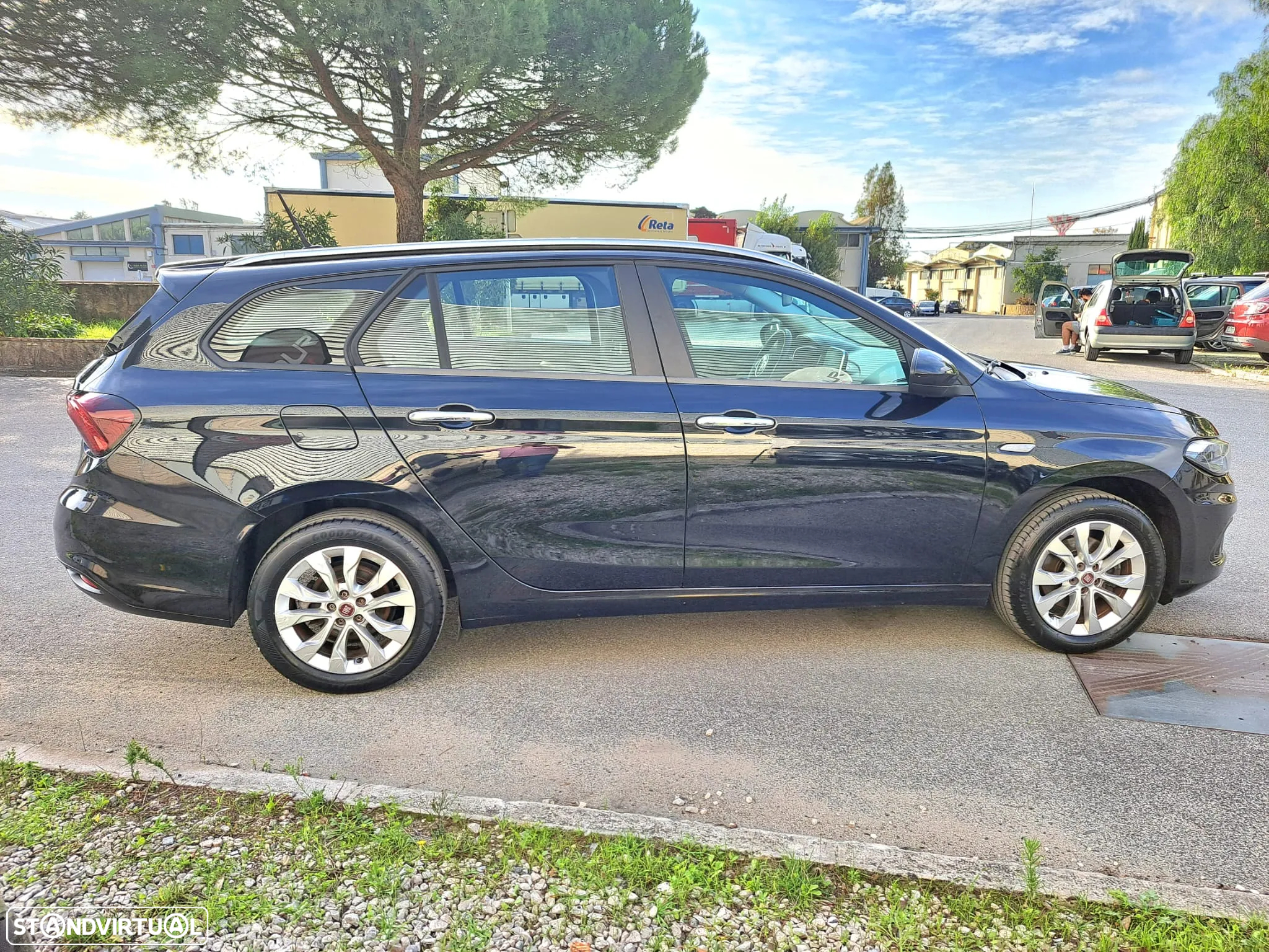 Fiat Tipo Station Wagon 1.3 M-Jet Lounge Tech - 17