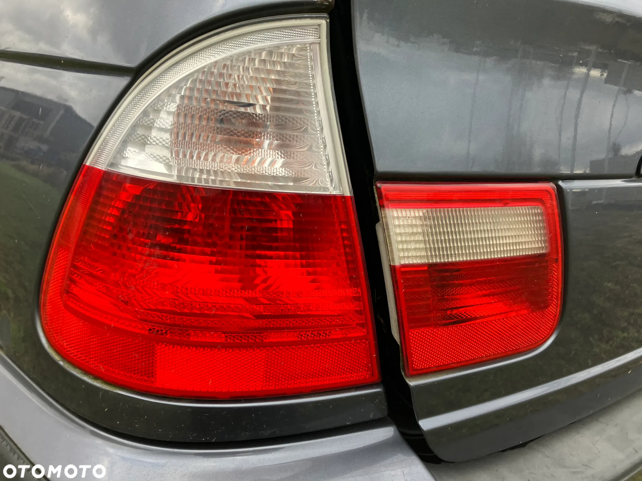 LAMPY TYŁ BMW E46 LIFT KOMBI TOURING KOMPLET LEWA PRAWA W KLAPĘ LAMPA BIAŁY KIERUNEK SUPER STAN - 4