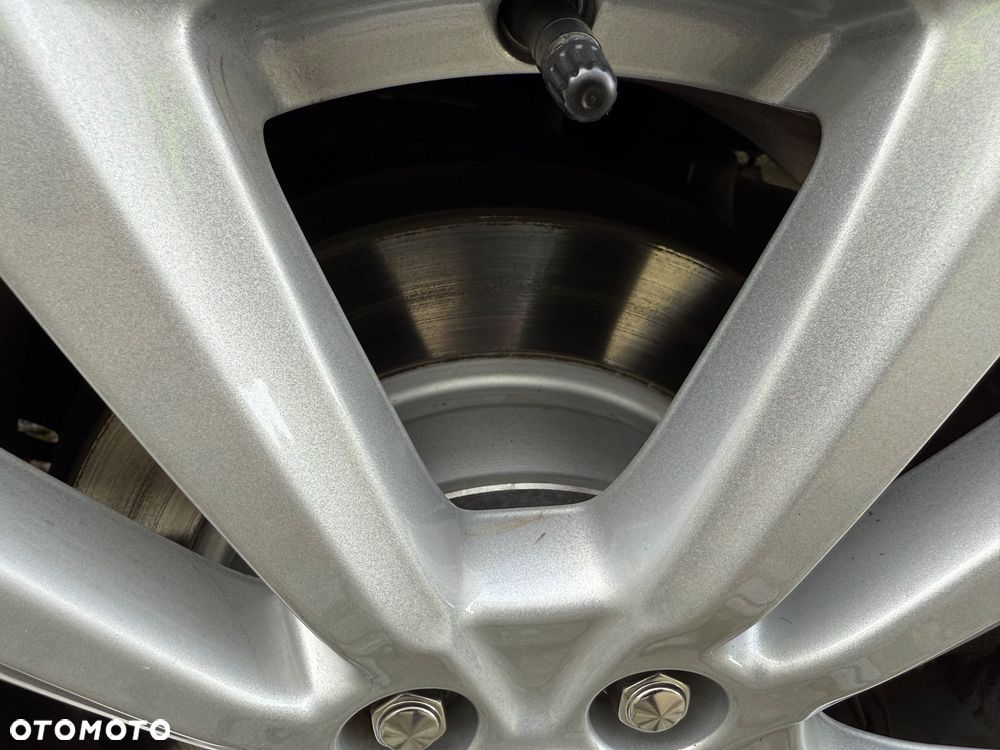 Ford Kuga 1.5 EcoBoost 2x4 Titanium - 31