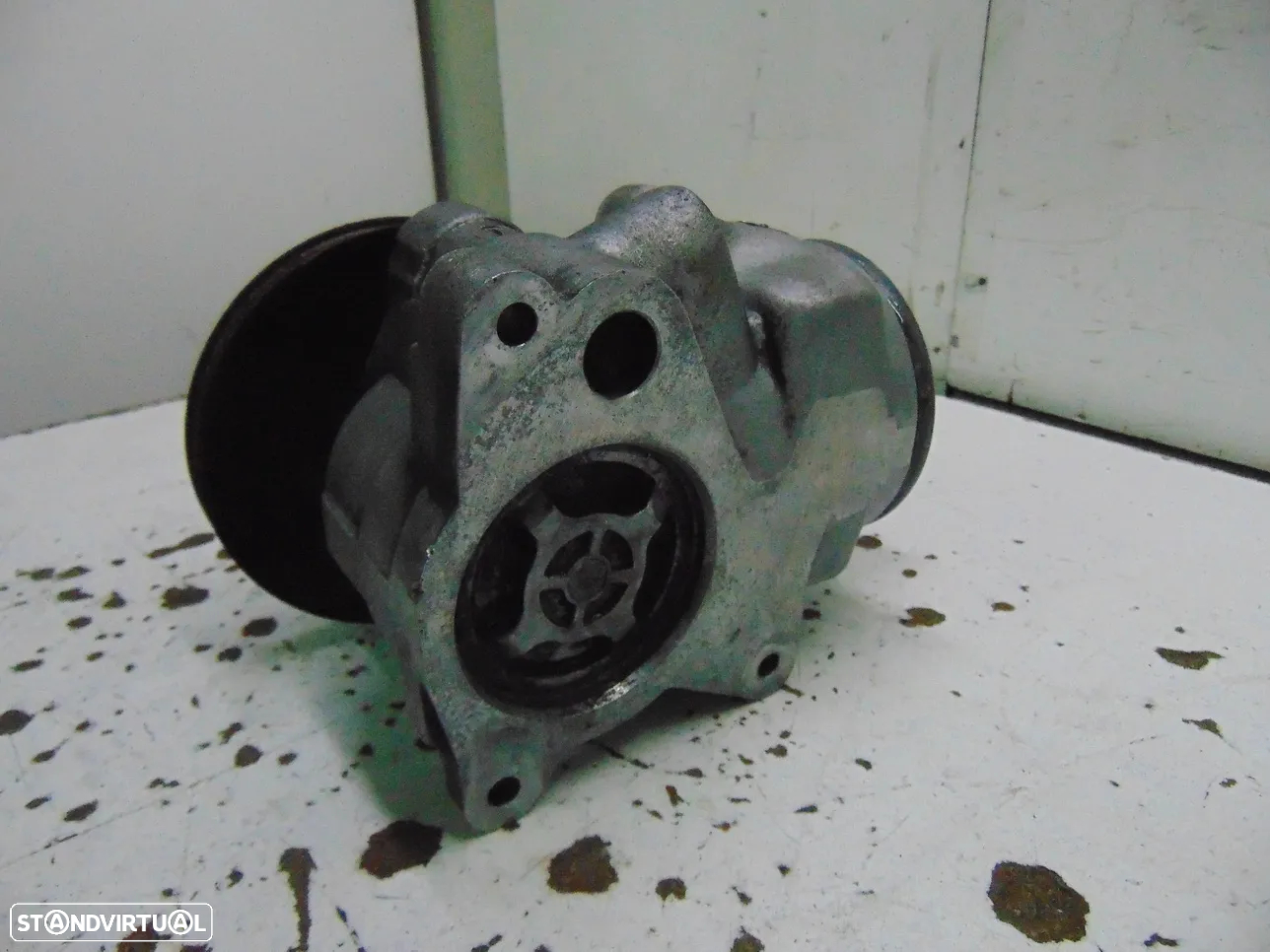 Mercedes w123 bomba direção assistida - 5