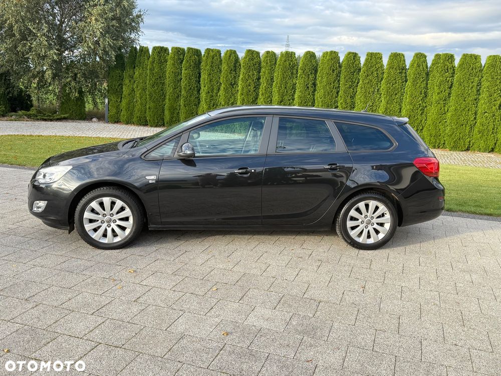 Opel Astra 1.7 CDTI DPF Sports Tourer Design Edition - 32