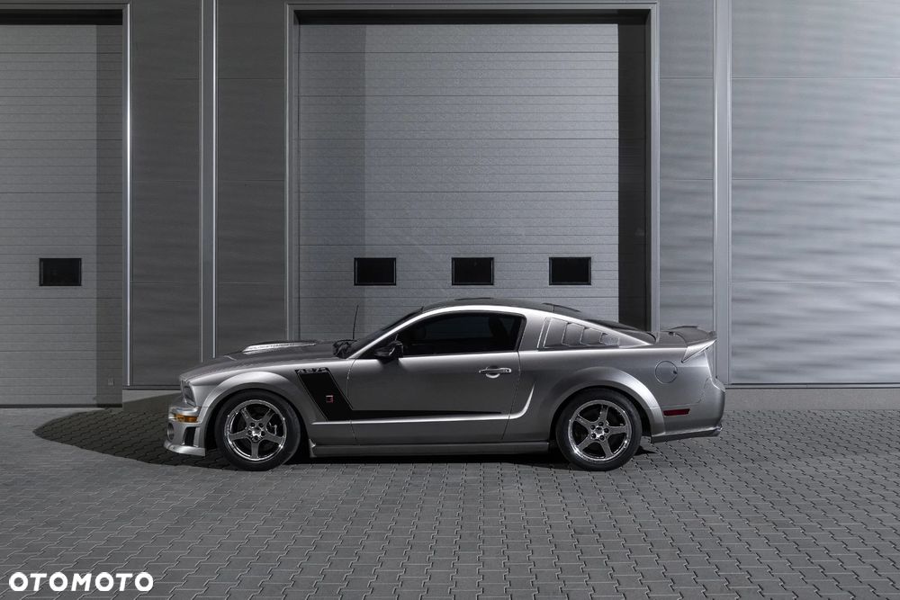Ford Mustang - 2