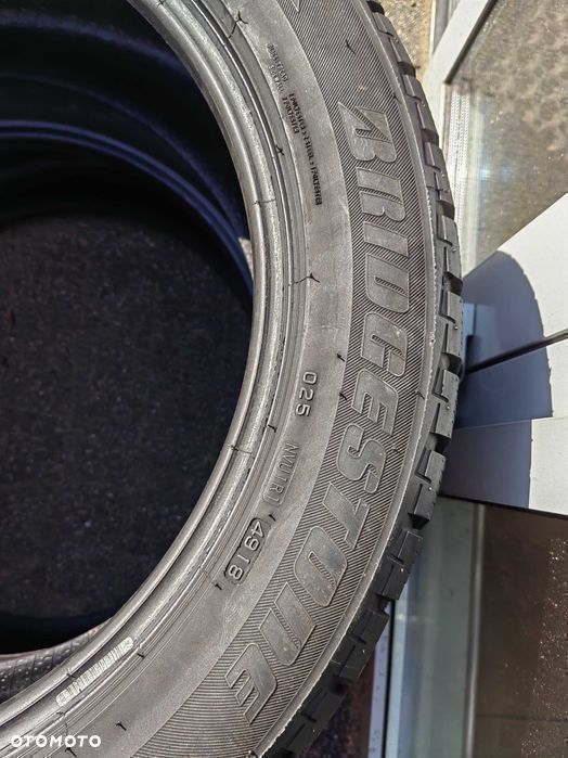 235/50R19 99H Bridgestone Blizzak LM-25 4x4 opona pojedyncza zimowa - 5