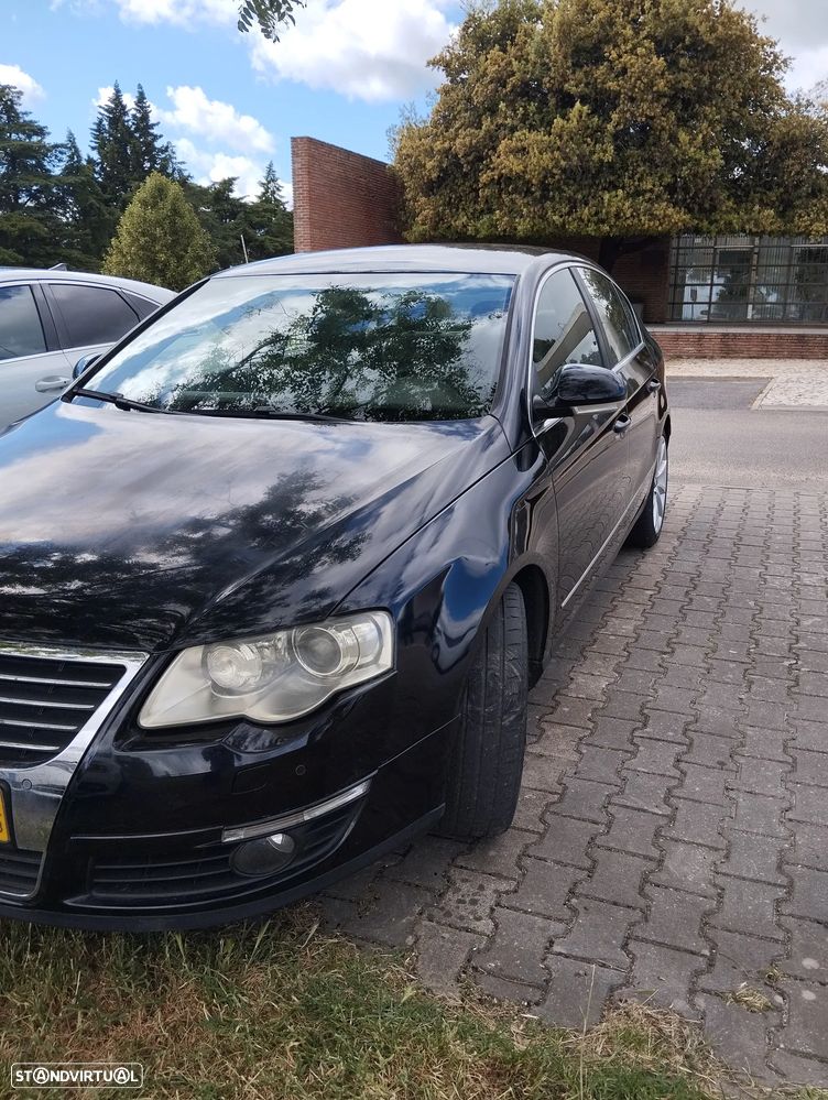 VW Passat 2.0 TDI Edition Highline DSG - 2