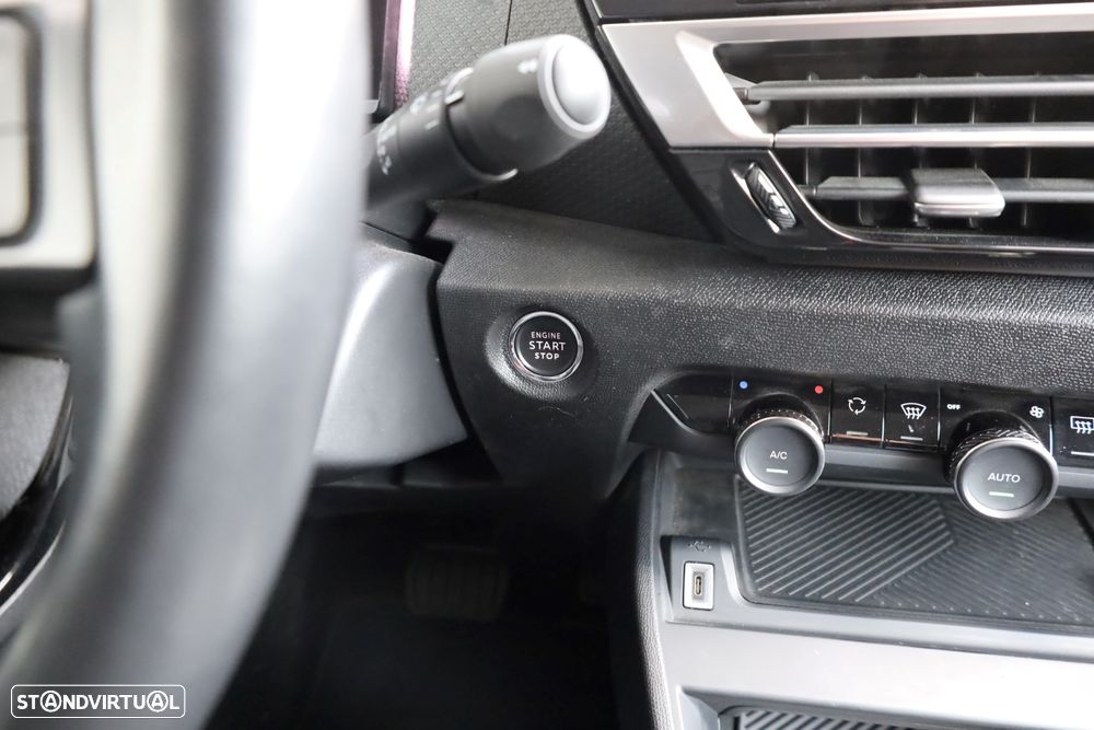 Citroën C4 X 1.2 PureTech Shine EAT8 - 22