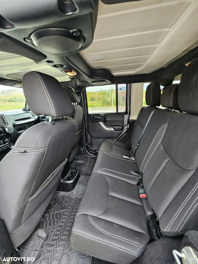 Jeep Wrangler 2.8 CRD AT Rubicon - 15