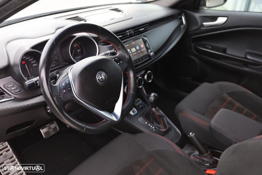 Alfa Romeo Giulietta - 7