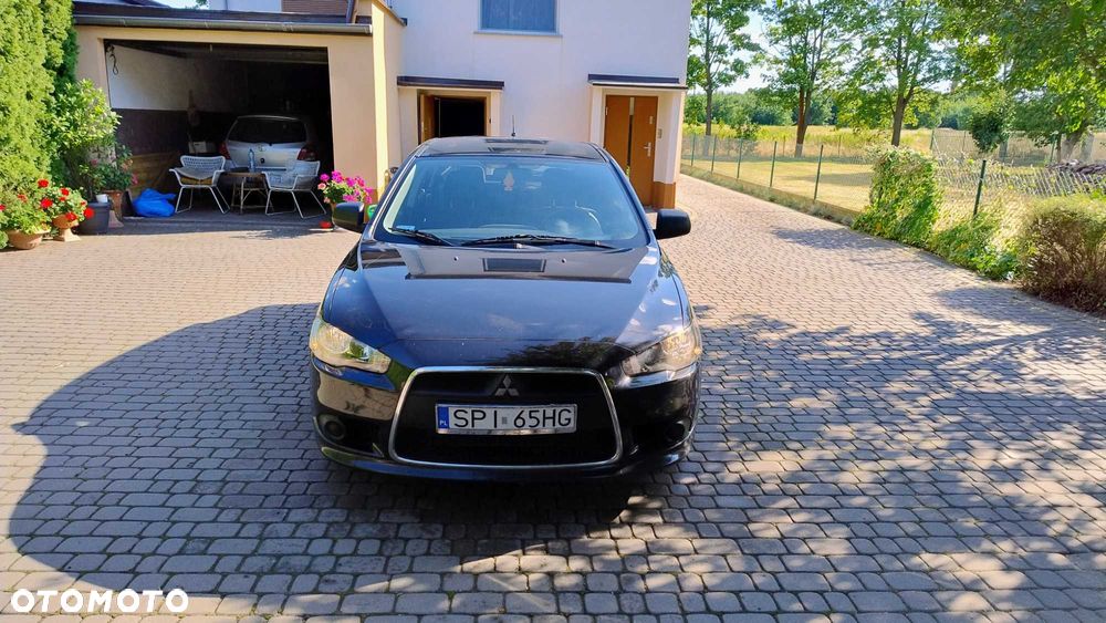 Mitsubishi Lancer - 1