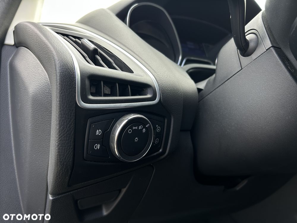 Ford Focus 1.6 EcoBoost Start-Stopp-System Titanium - 25