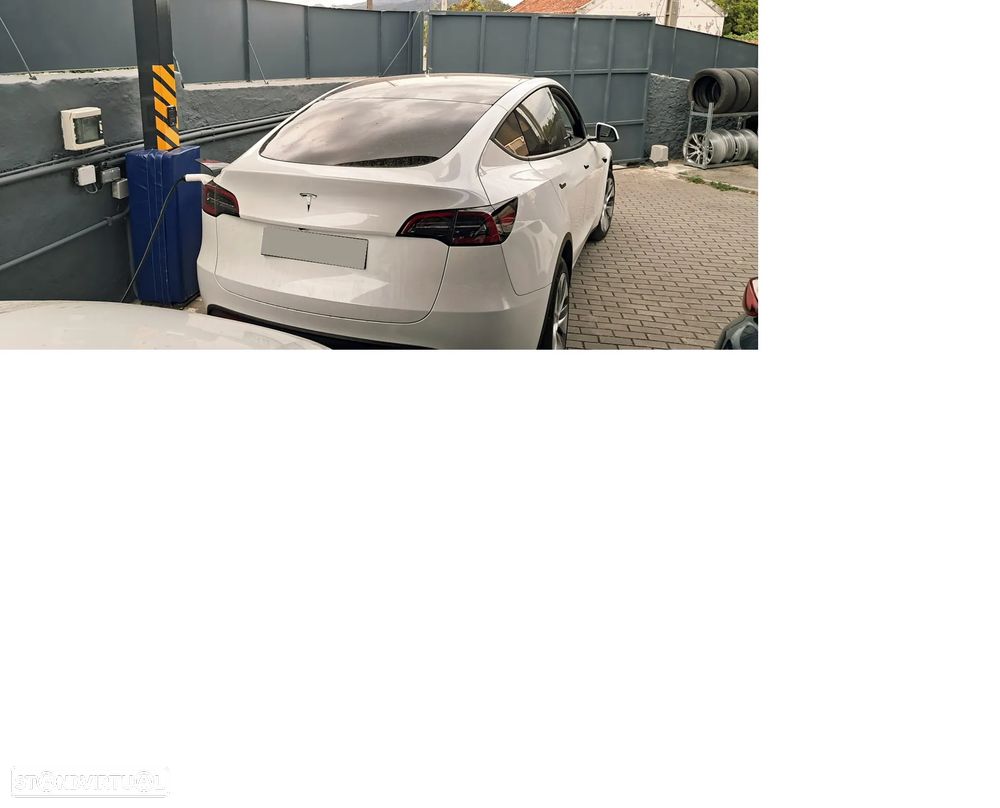 Tesla Model Y RWD - 5