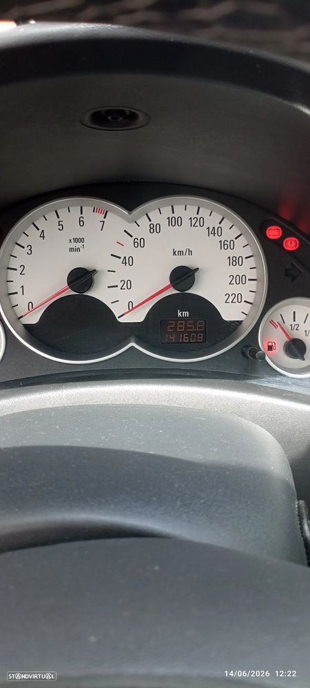 Opel Corsa 1.2 16V Enjoy - 5