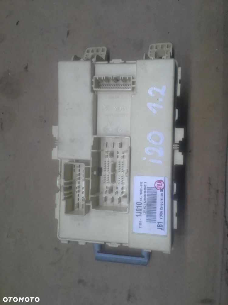Hyundai I20 Lift 1.2 16V G4LA zestaw startowy komputer 39111-03700 BCM Immo stacyjka 2 klucze skrzynka bezpieczników licznik komplet EU - 15