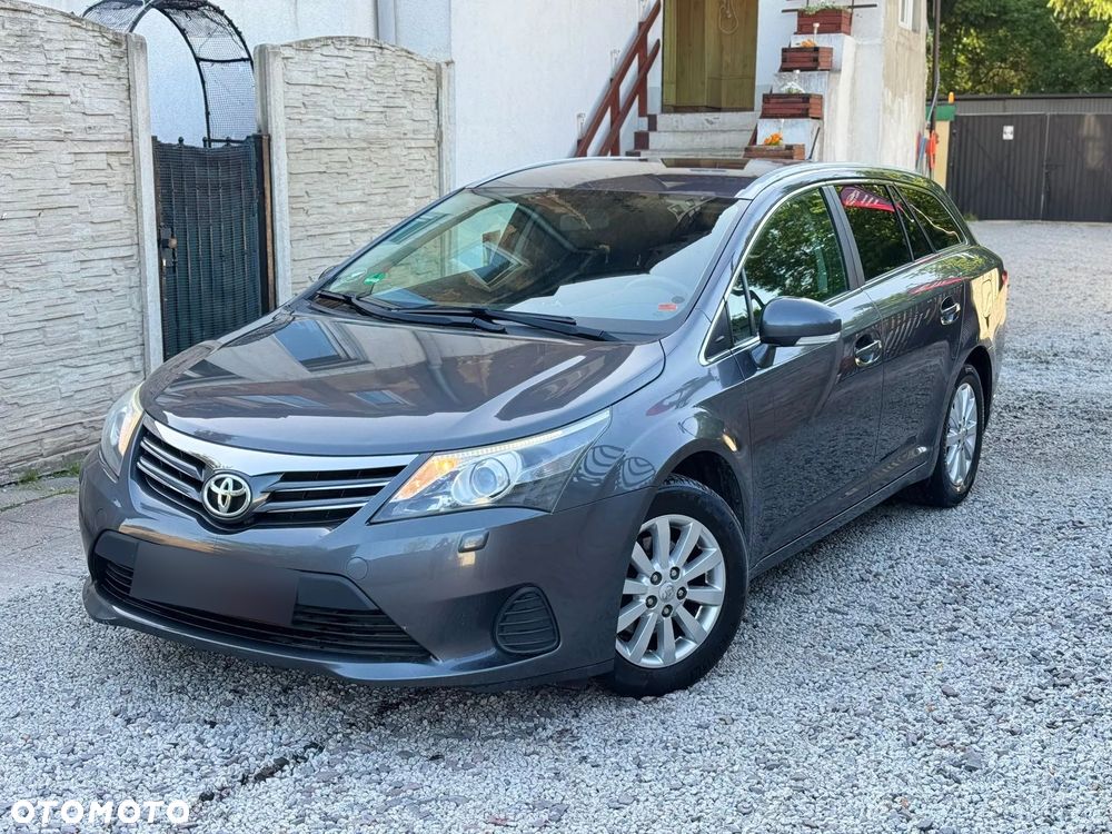 Toyota Avensis 1.6 Comfort - 5