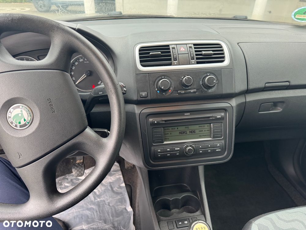 Skoda Roomster 1.2 Active PLUS EDITION - 8