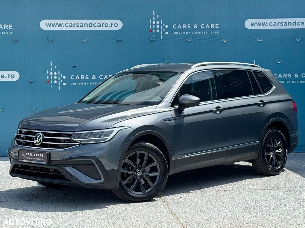 Volkswagen Tiguan - 1