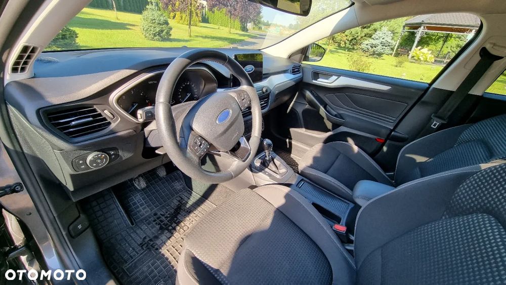 Ford Focus - 8
