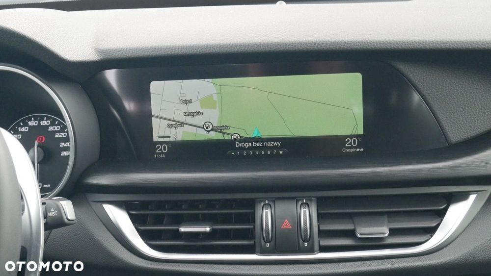 Alfa Romeo Stelvio - 21