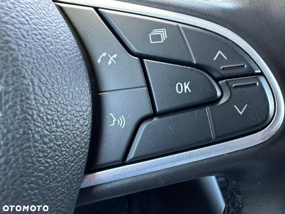 Renault Megane 1.3 TCe FAP Techno EDC - 11