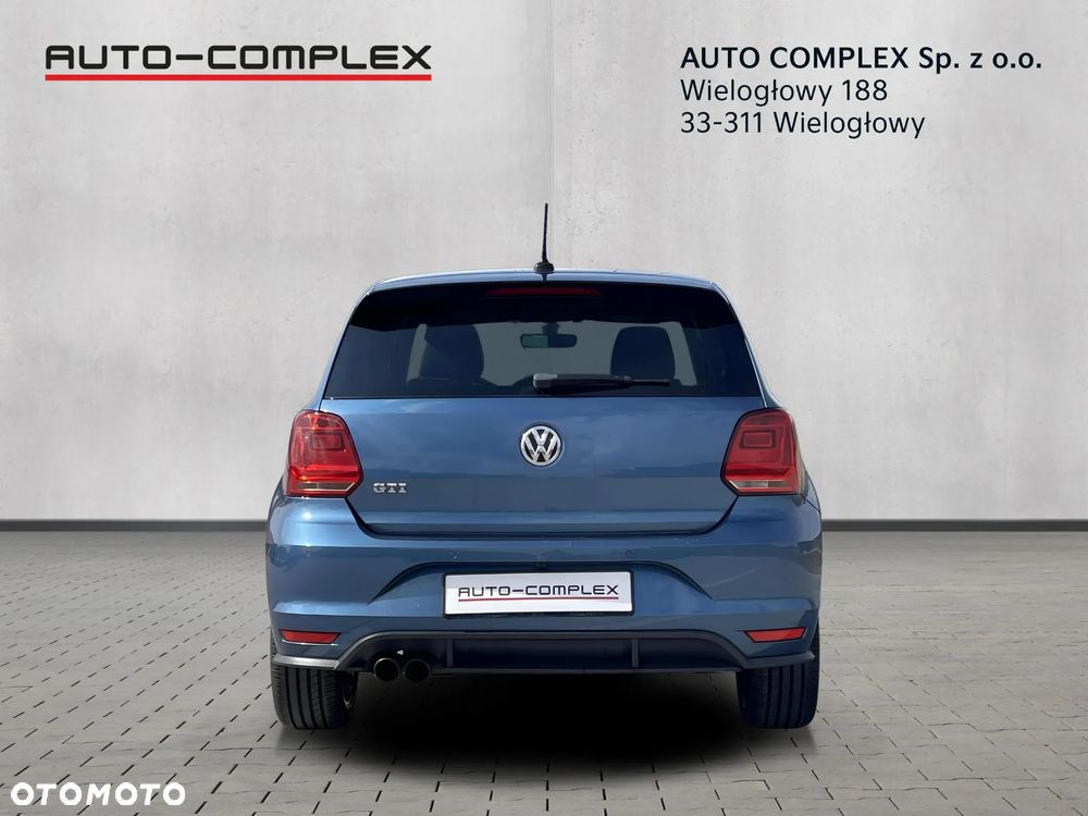Volkswagen Polo - 5