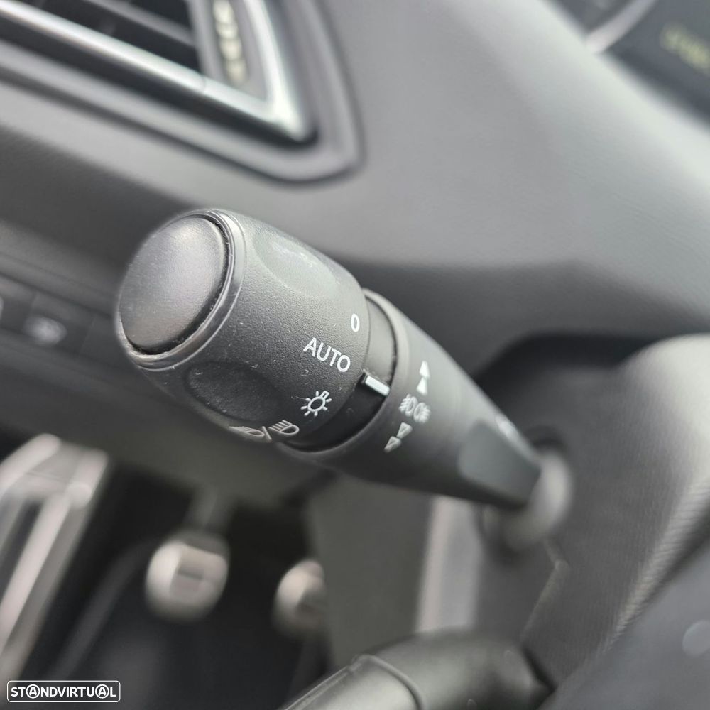 Peugeot 308 1.6 BlueHDi Style - 22