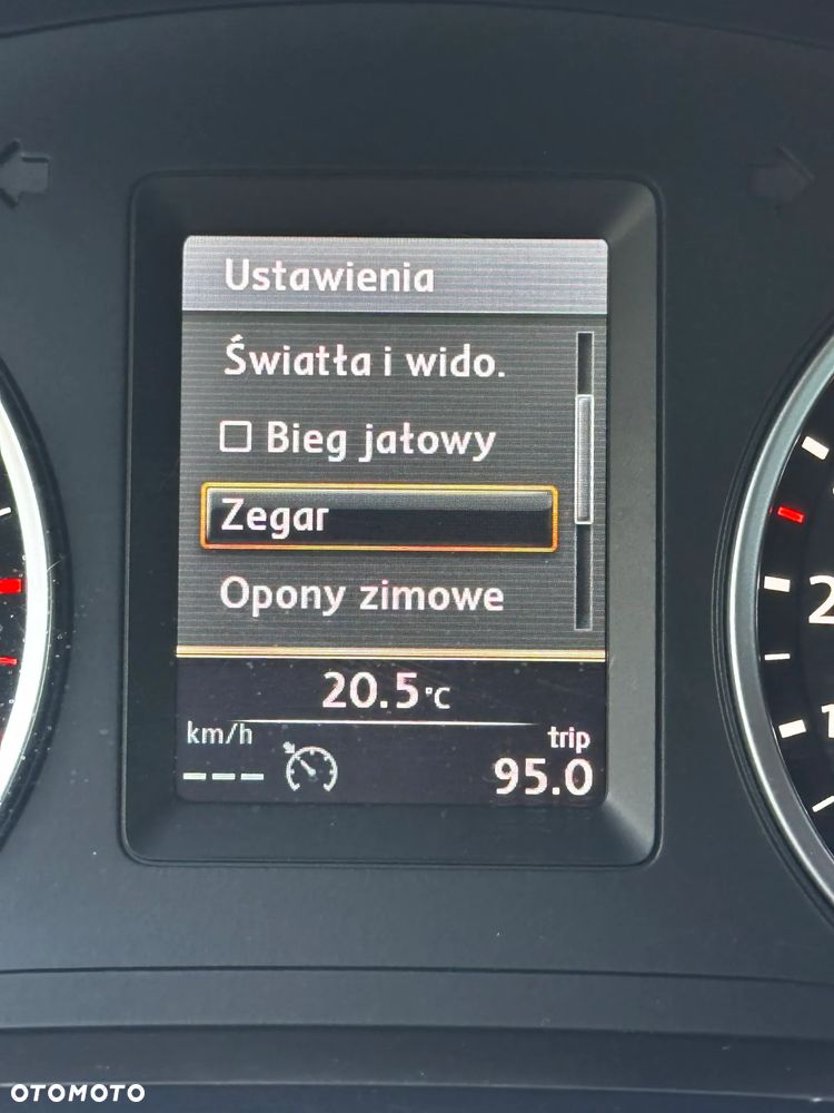Volkswagen Tiguan - 22