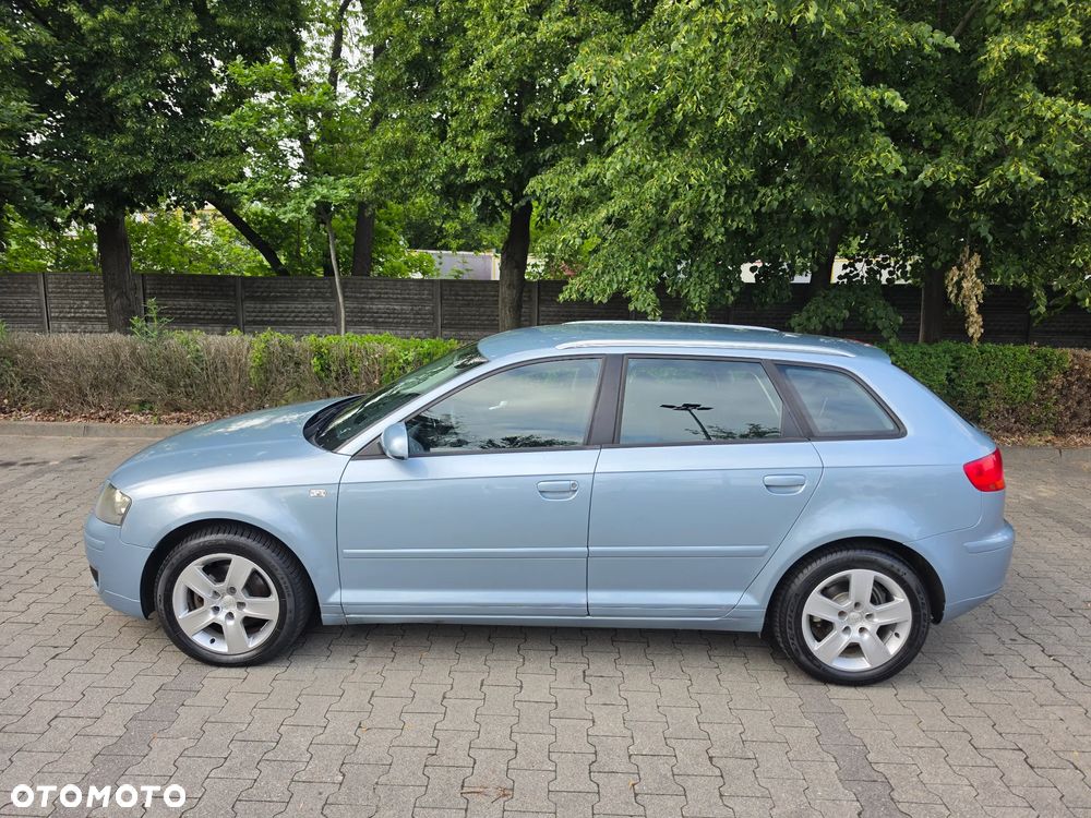 Audi A3 Sportback 1.6 FSI Ambiente - 6
