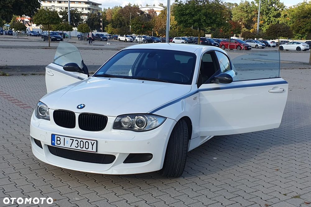 BMW Seria 1 123d - 4