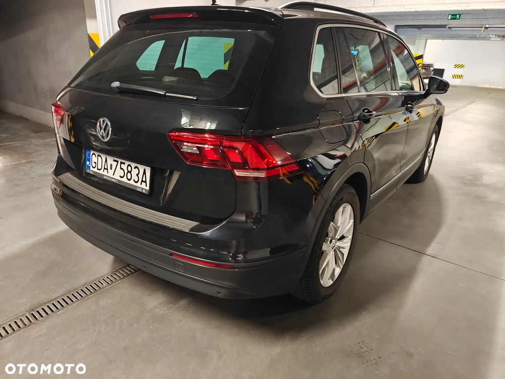 Volkswagen Tiguan - 10