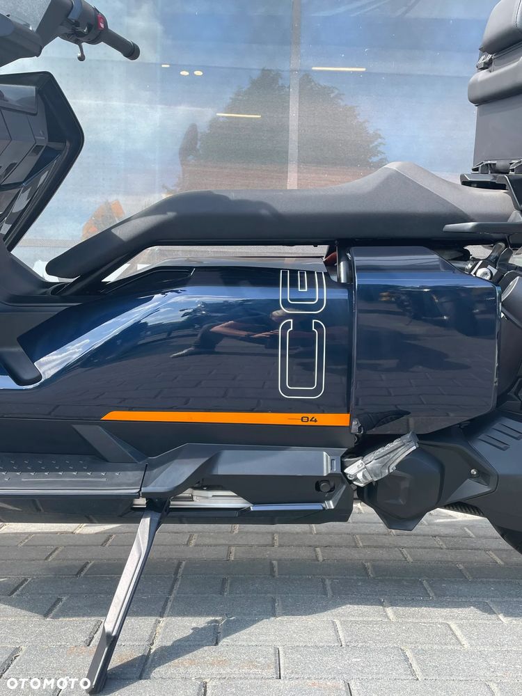 BMW CE 04 - 12