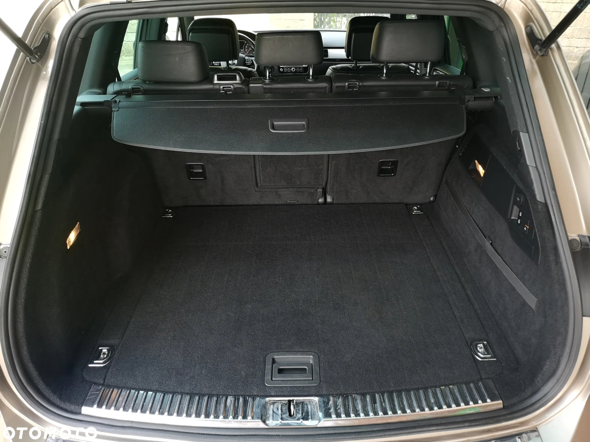 Volkswagen Touareg 3.0 V6 TDI BMT Perfectline R-Style - 30