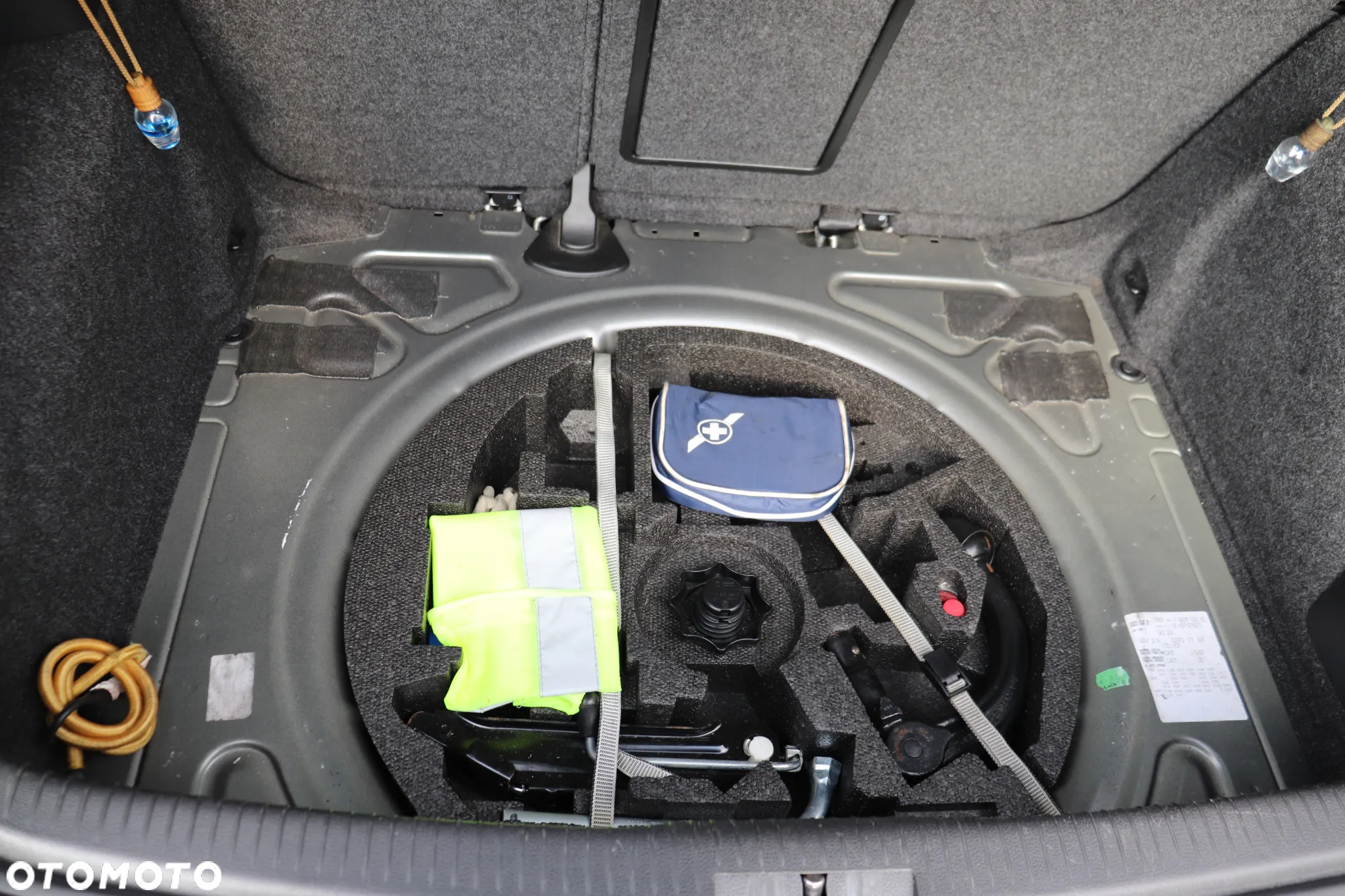 Volkswagen Golf - 11