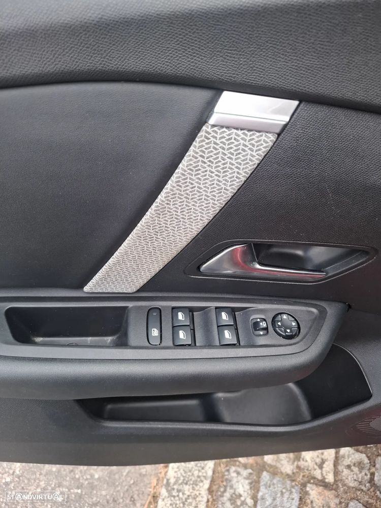 Citroën C4 1.2 PureTech Shine - 7
