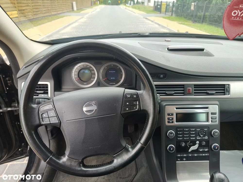 Volvo V70 2.0D Momentum - 20
