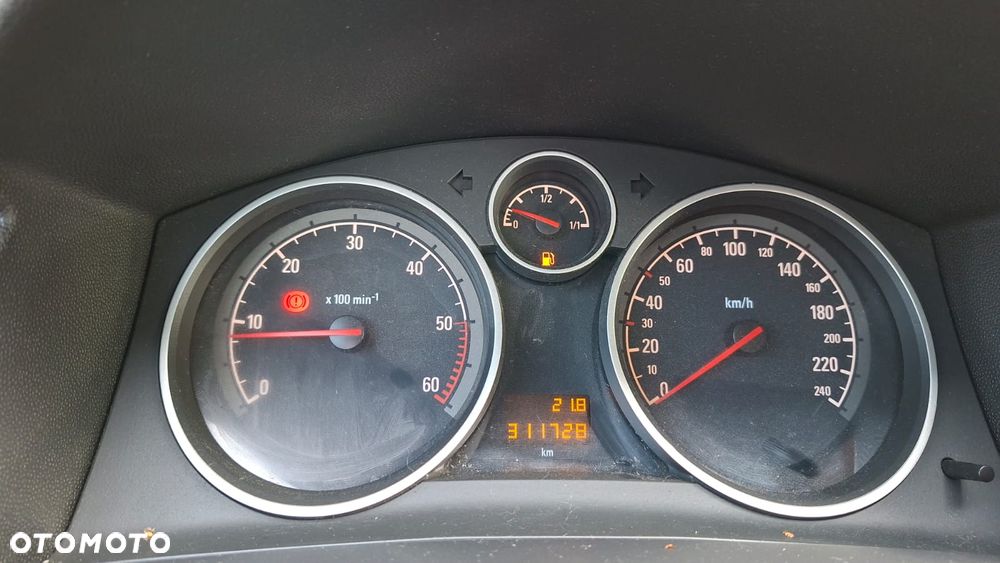 Opel Astra - 2