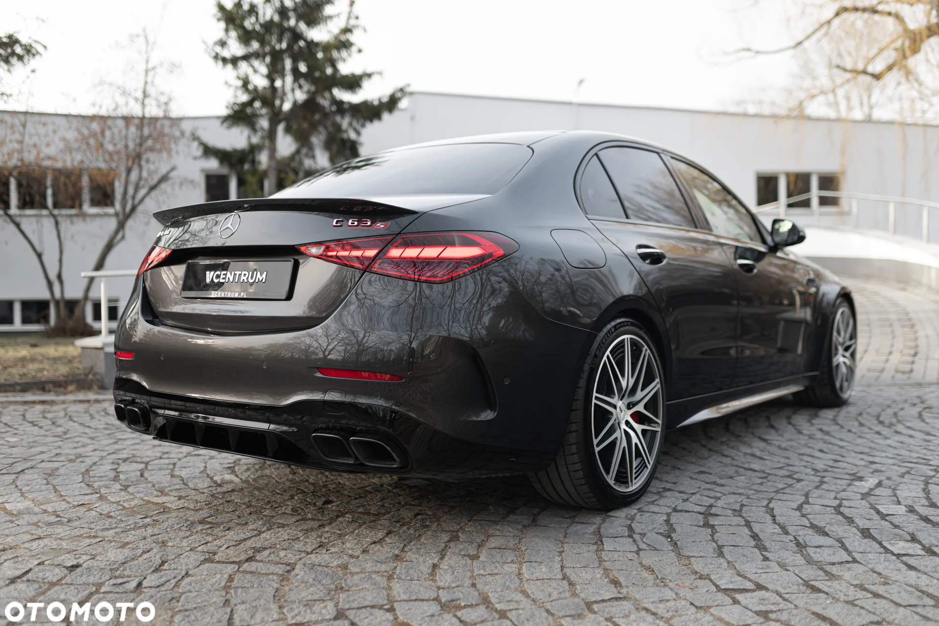 Mercedes-Benz Klasa C AMG 63 S E Performance PHEV 4-Matic - 13