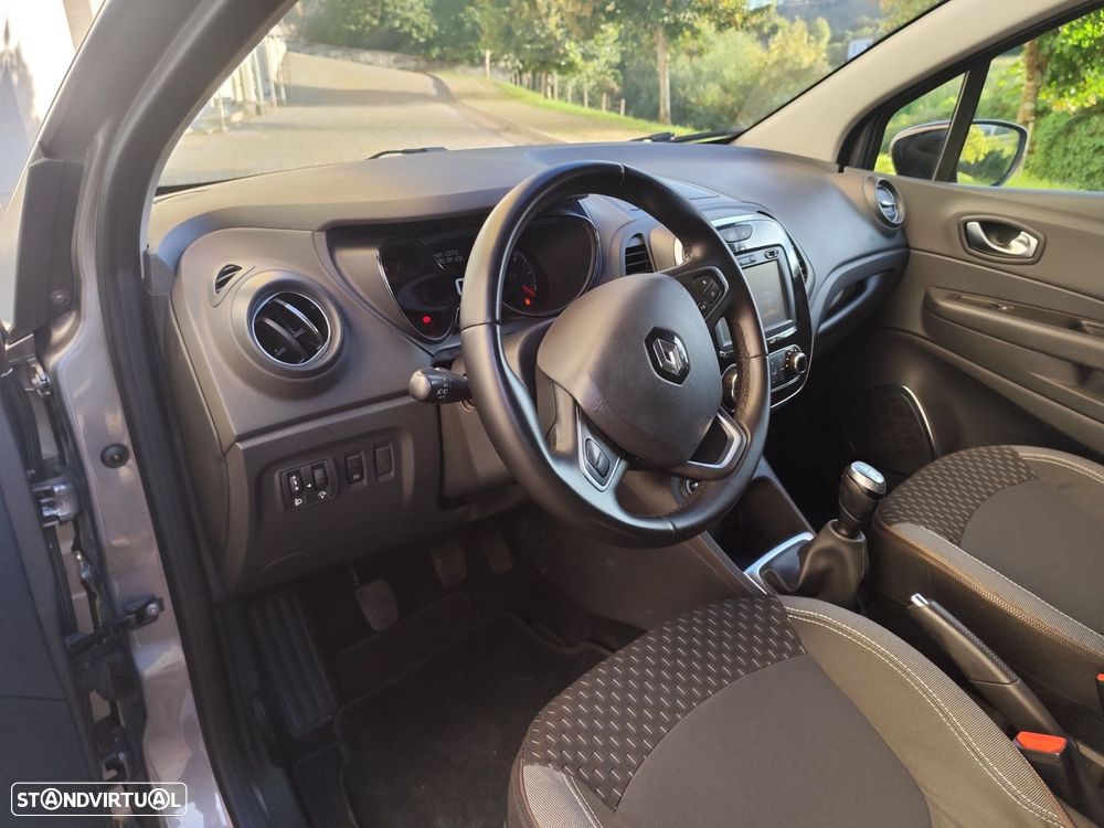 Renault Captur 0.9 TCE Exclusive - 23
