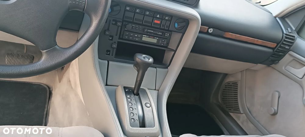 Opel Senator - 23