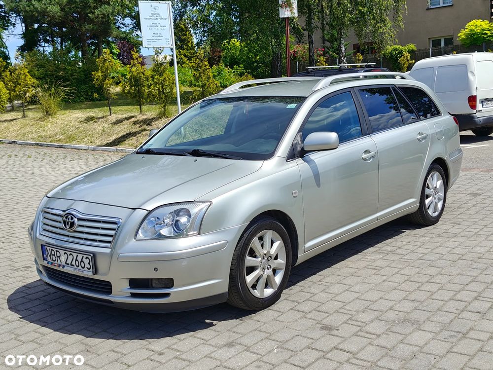 Toyota Avensis 2.0 VVT-i Executive - 17