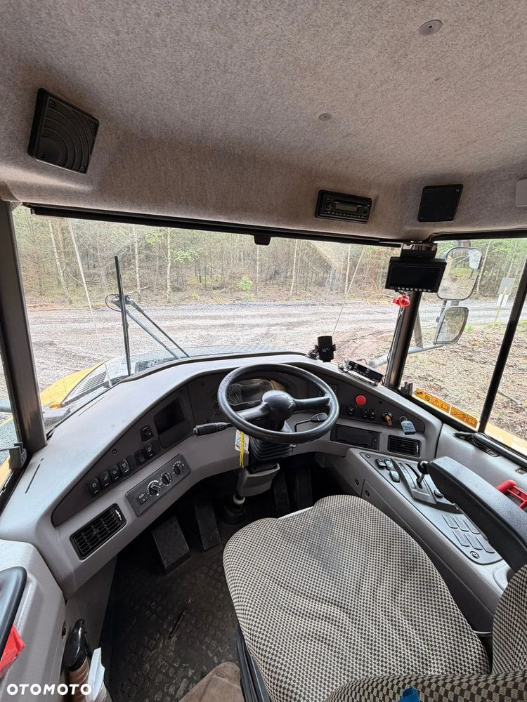 Volvo A30G Szerokie opony 750/65 Klapa - 10