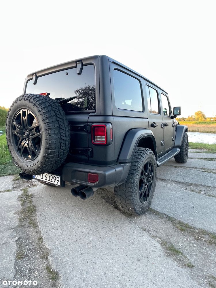 Jeep Wrangler - 25