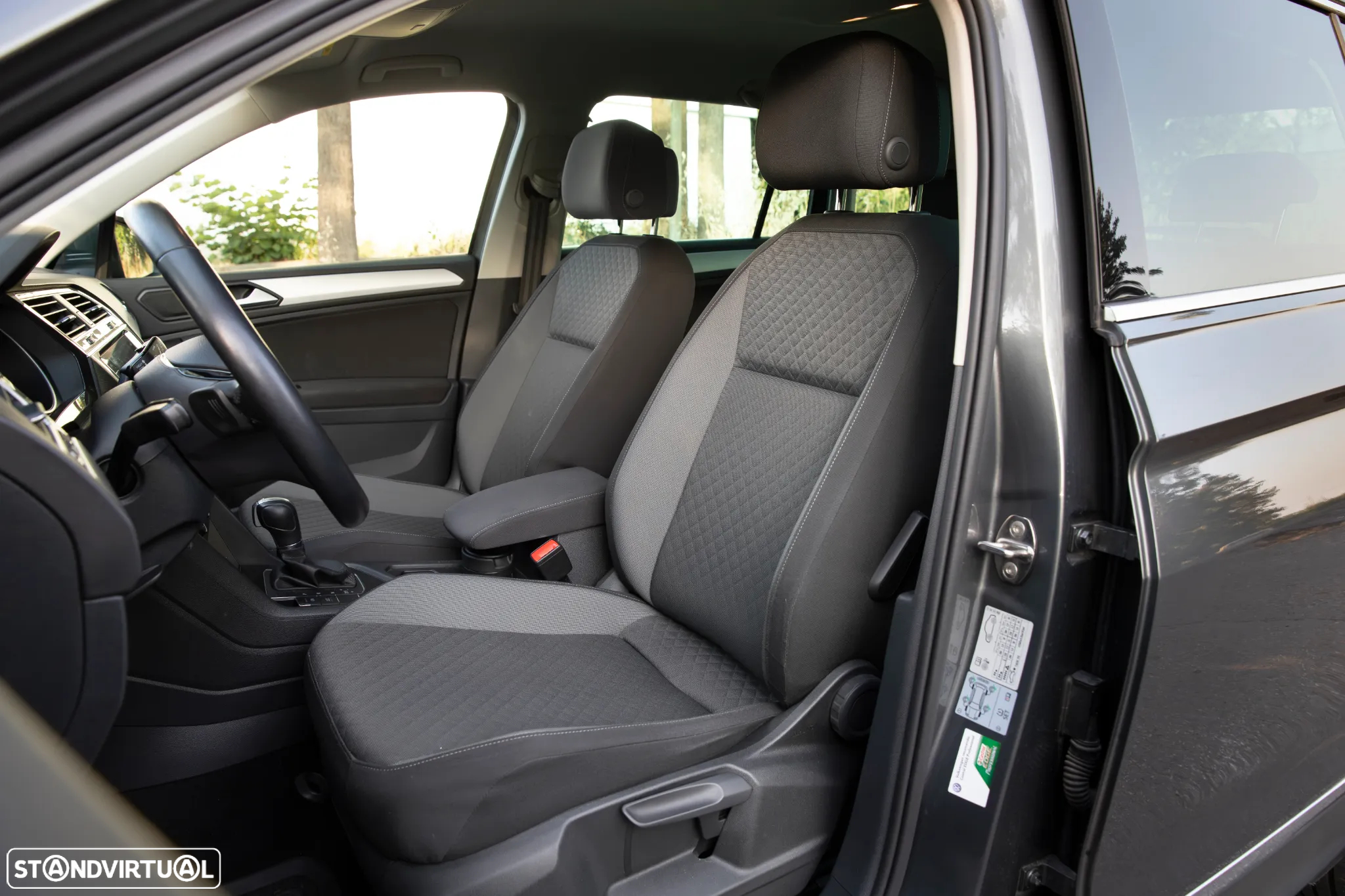 VW Tiguan 2.0 TDI Confortline DSG - 11