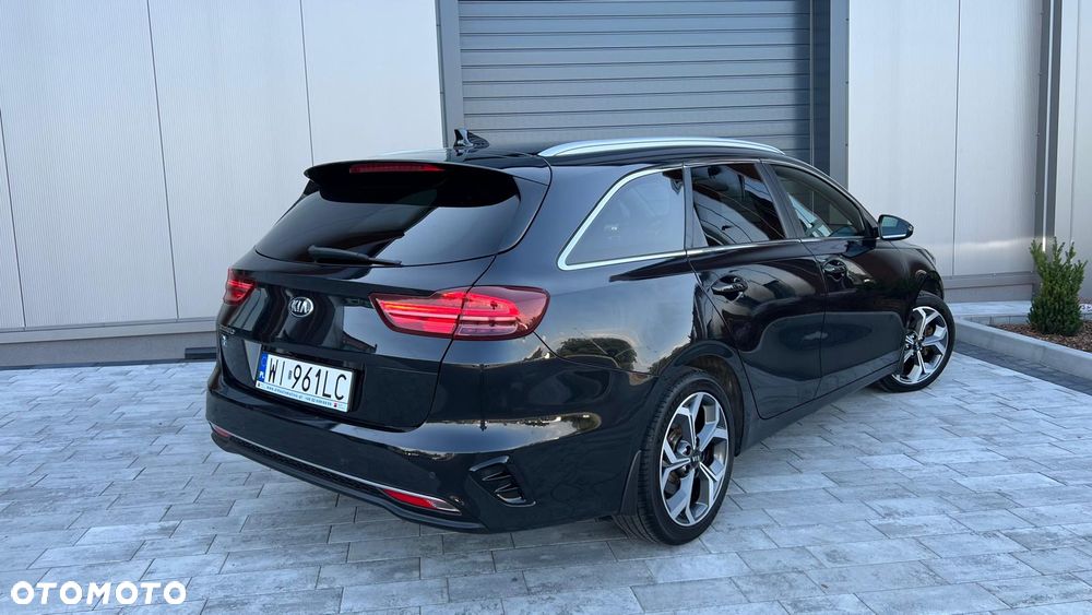 Kia Ceed 1.5 T-GDI MHEV Business Line - 2